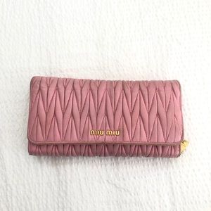 Miumiu wallet